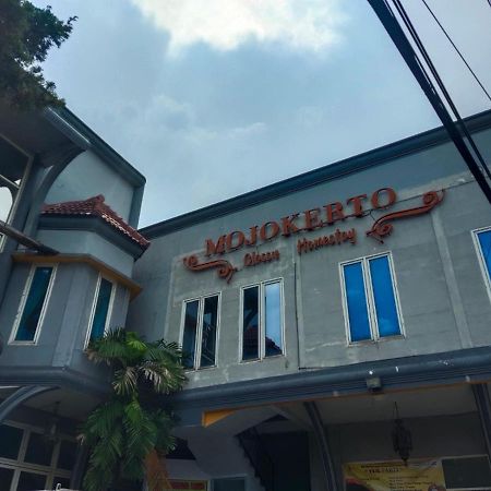 Mojokerto Classic Homestay Exterior photo